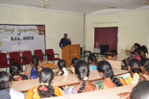 Students working in computer lab